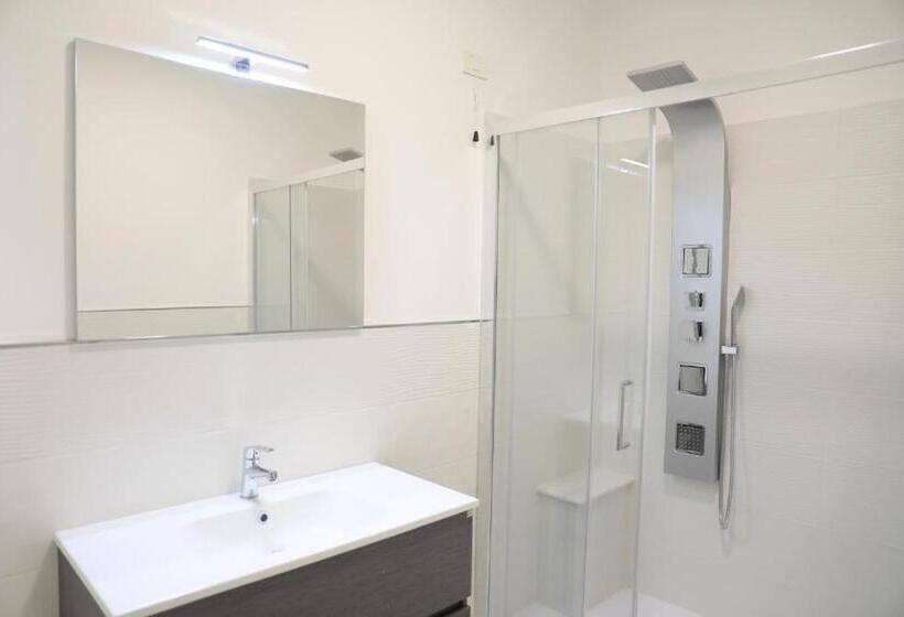 غرفة قياسية رباعية, B&b Allison Tropea