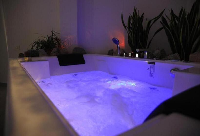 غرفة ديلوكس مزوَّدة بجاكوزي, B&b Allison Tropea