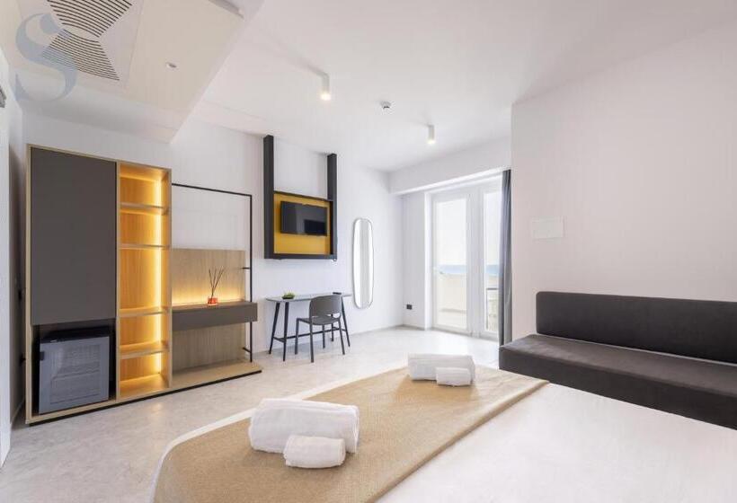 带海景的高档三人间, Sud Hotel Pulsano