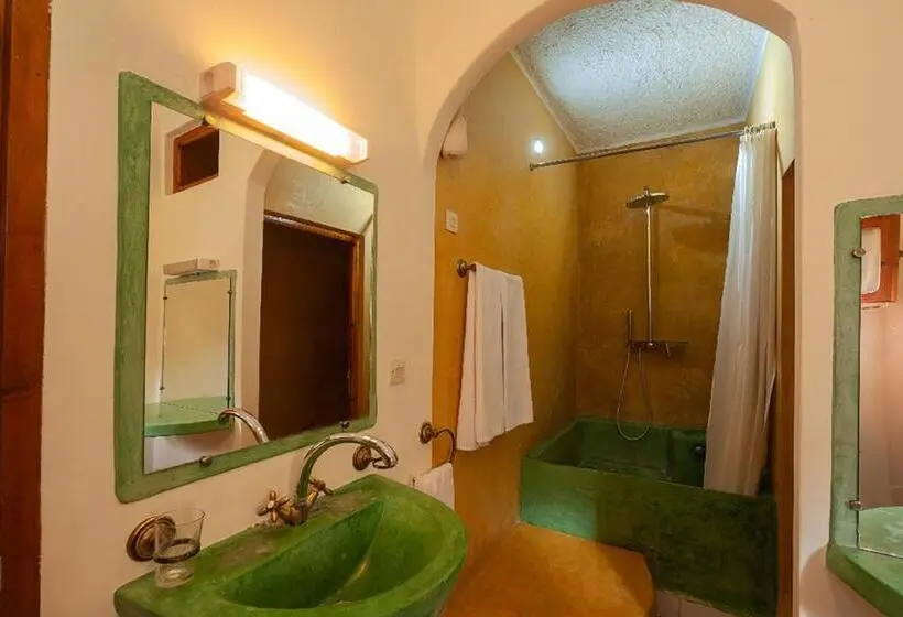 Superior-huone, Auberge Le Maquis