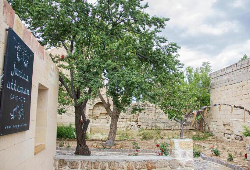 주니어 스위트, Junior Ottoman Cave