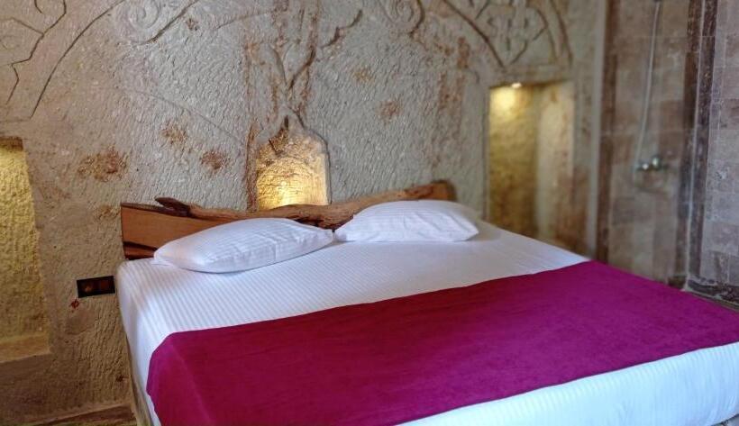 스탠다드 룸, Junior Ottoman Cave