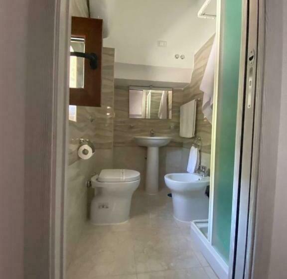 اتاق استاندارد چهار تخته, B&b Paradiso Settecannelle
