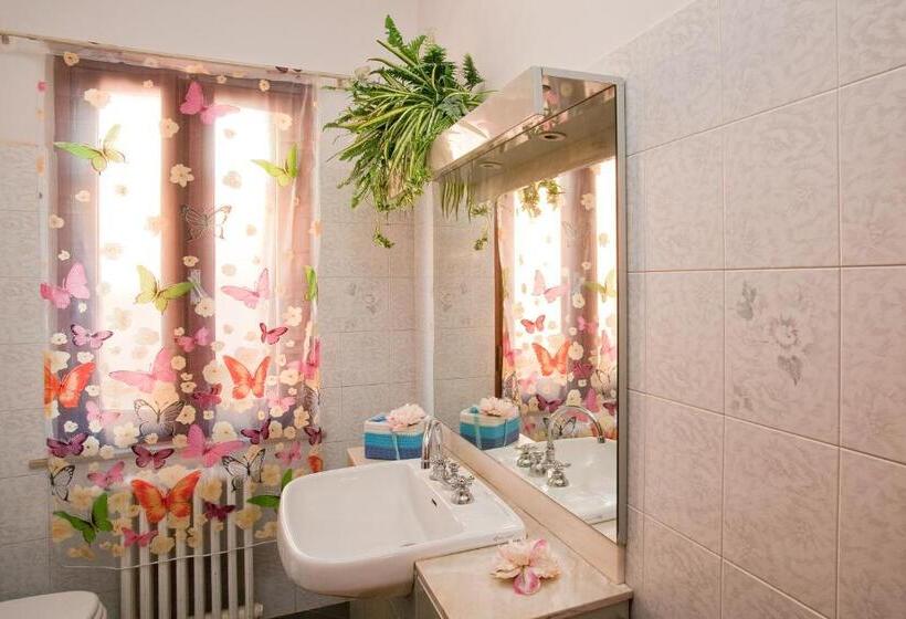 Standard room with outdoor bath, B&b Via Della Grotta