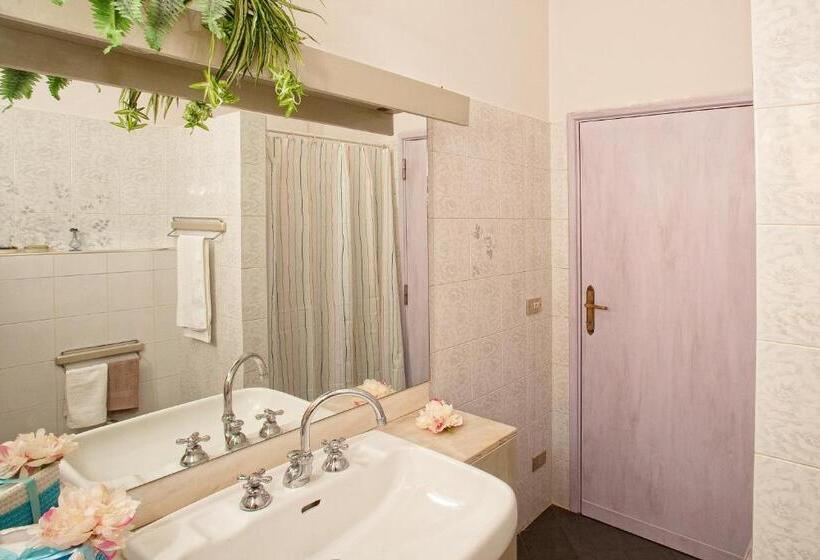 Standard room with outdoor bath, B&b Via Della Grotta