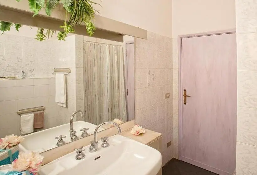 Standard room with outdoor bath, B&b Via Della Grotta