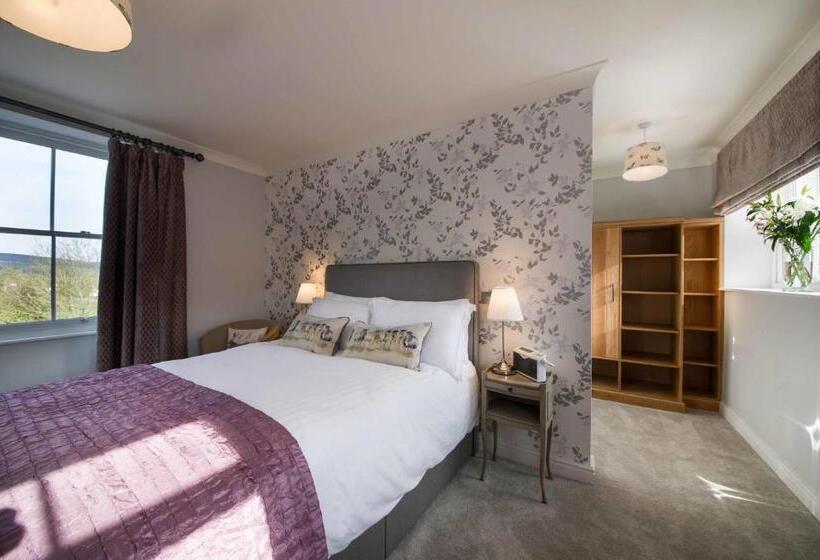 Номер Deluxe, The Hare And Hounds, Levens