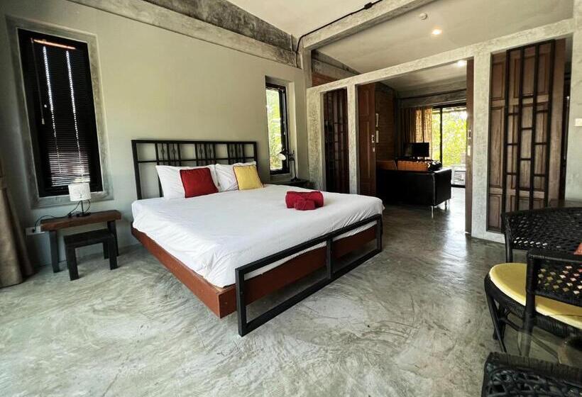 اتاق استاندارد با تخت بزرگ, Aonang Third Place Hometel