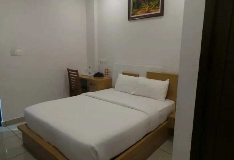 اتاق استاندارد, Saas Residency