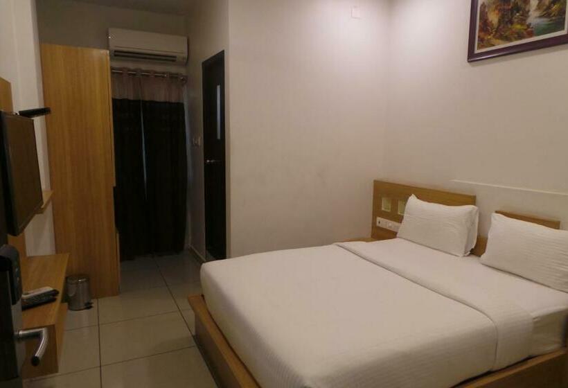 اتاق استاندارد, Saas Residency