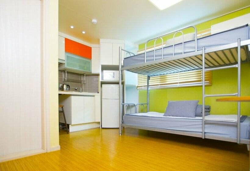 Quarto Estandar, Bb Hongdae Hostel