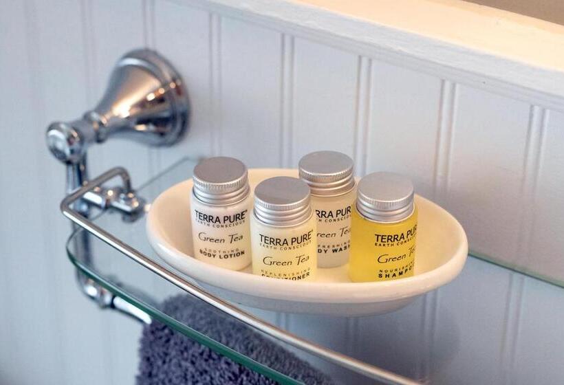 شقة 3 غرف, South Broadway Manor B&b   Near Fallingwater, Ohiopyle State Park, Hiking & Biking Trails Gap