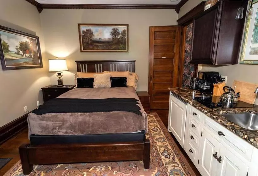 バルコニー付きスタンダードルーム, South Broadway Manor B&b Near Fallingwater, Ohiopyle State Park, Hiking & Biking Trails Gap