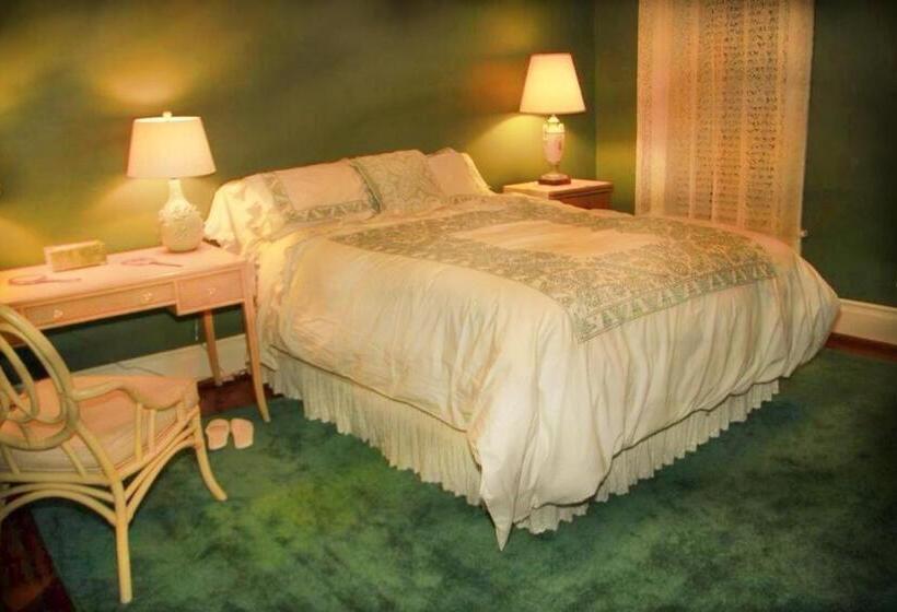 شقة غرفتين, South Broadway Manor B&b   Near Fallingwater, Ohiopyle State Park, Hiking & Biking Trails Gap