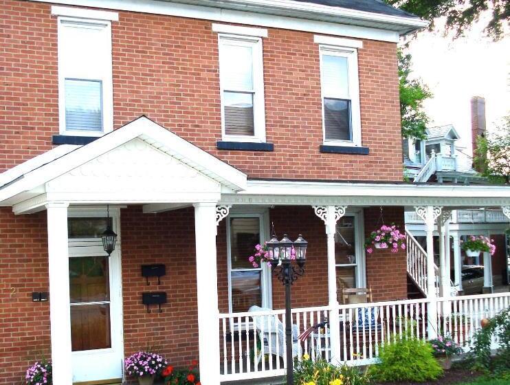 Апартаменты 2 Спальни, South Broadway Manor B&b   Near Fallingwater, Ohiopyle State Park, Hiking & Biking Trails Gap