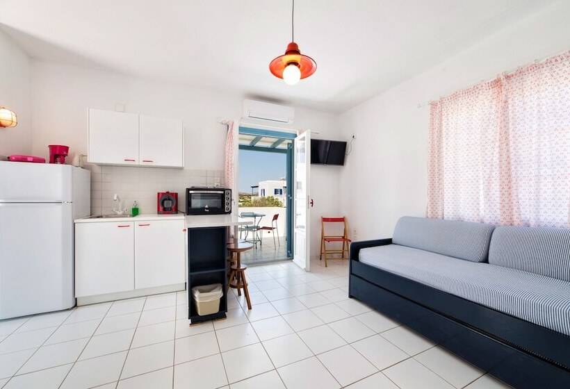 דירת חדר, Fivos Apartments