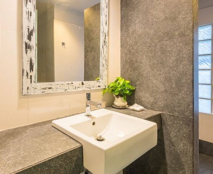 패밀리 룸, Baan Bandalay