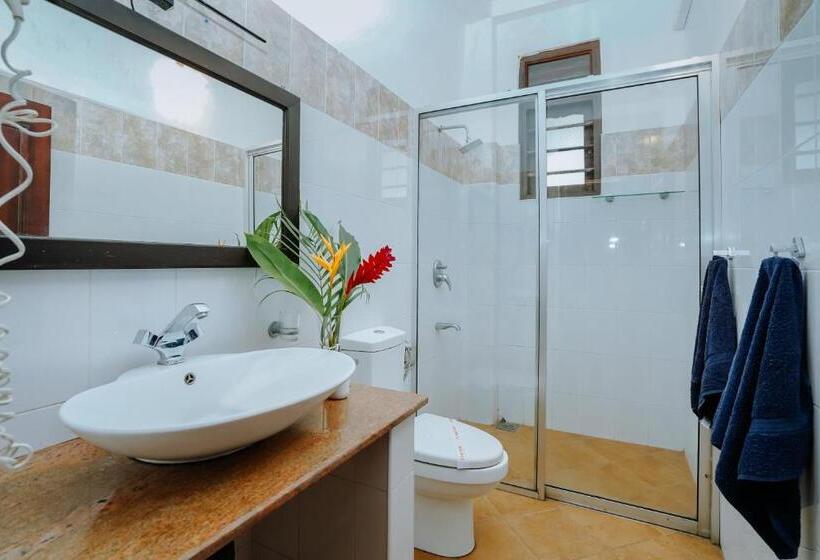 豪华海景房, Blue Sky Beach Resort