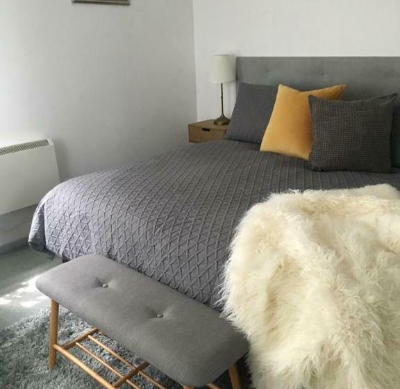 带大床的豪华间, Butlers Guesthouse