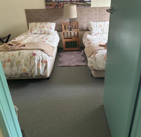 家庭间, Butlers Guesthouse