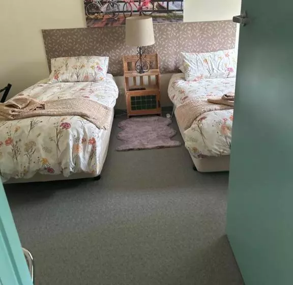 ファミリールーム, Butlers Guesthouse