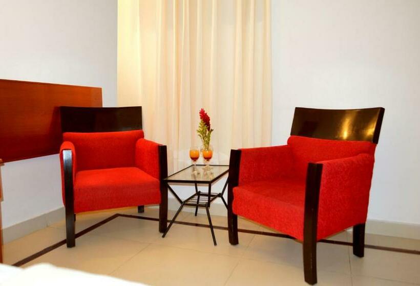 اتاق اجرایی, Casa Cesar