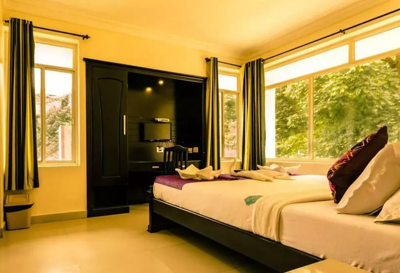 Habitación Estándar Cama King, Emerald Inn