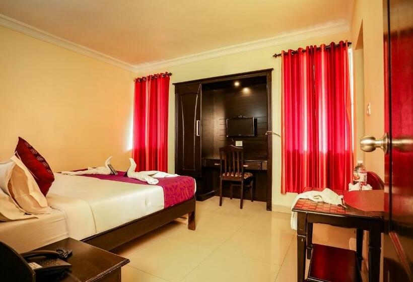 اتاق استاندارد با تخت بزرگ, Emerald Inn