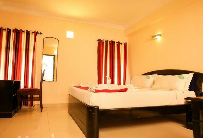 اتاق لوکس, Emerald Inn