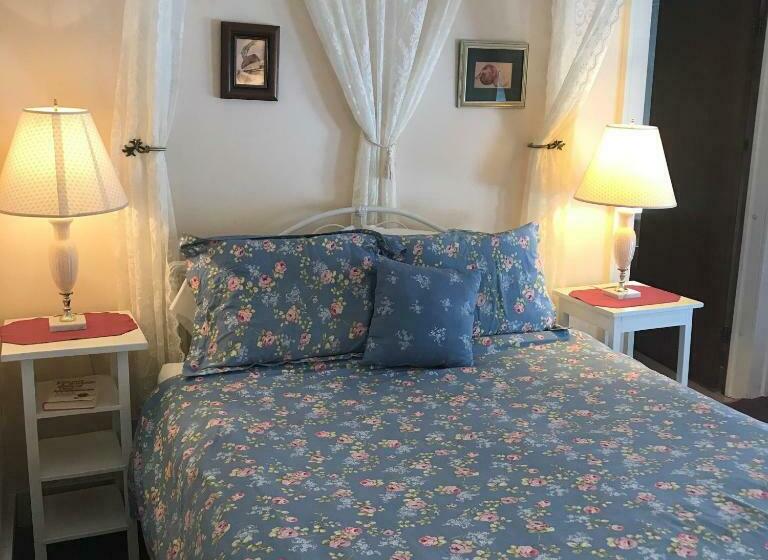 ガーデンビュースタンダードルーム, Inn At Starlight Lake & Restaurant