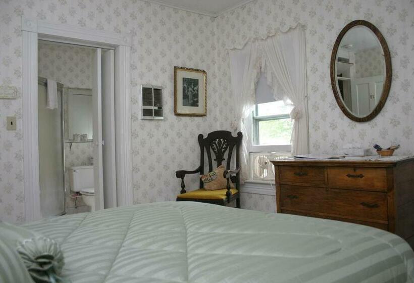 スタンダードトリプルルーム, Inn At Starlight Lake & Restaurant