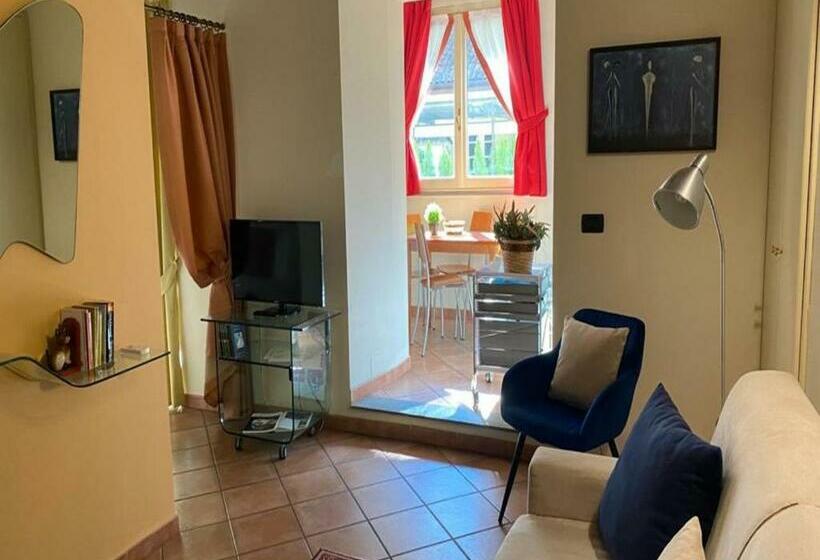 Студио Comfort, Loger Confort Residence & Apartments