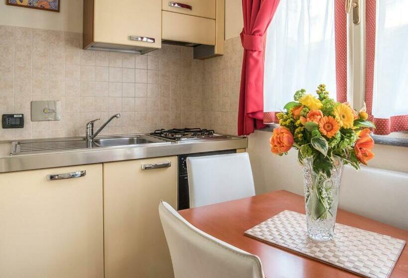 Студио Comfort, Loger Confort Residence & Apartments