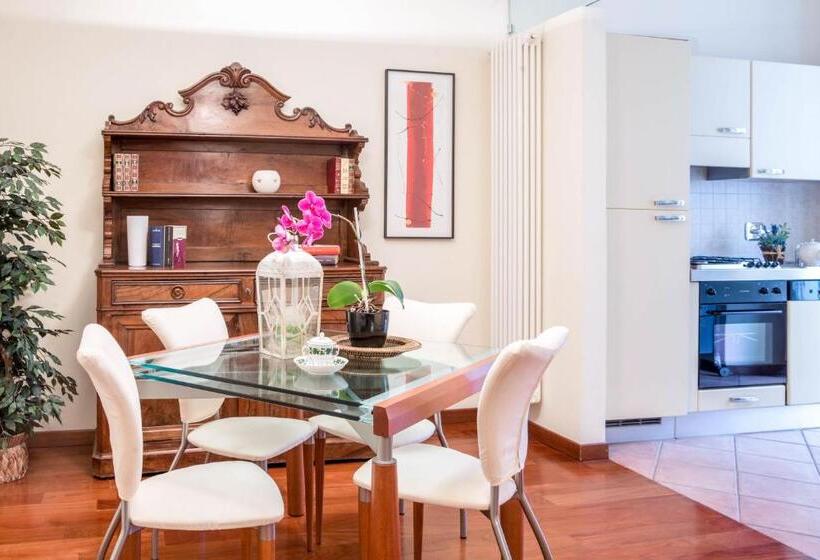 Апартаменты Deluxe 1 Спальня, Loger Confort Residence & Apartments