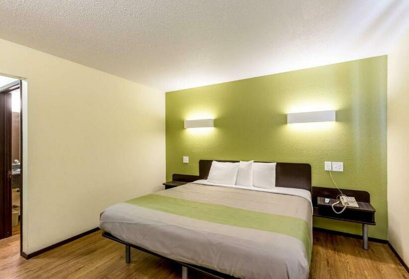 스탠다드 룸 킹사이즈 침대, Motel 6 Troy, Il