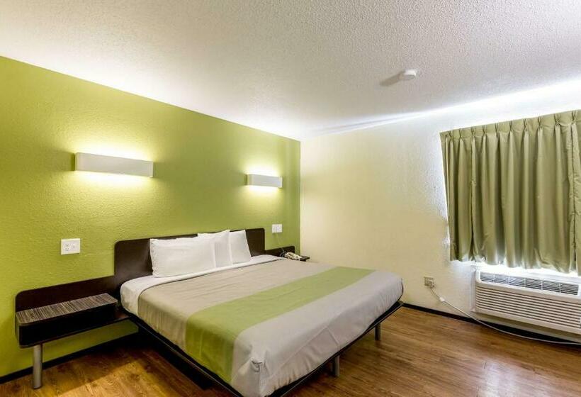 스탠다드 룸 킹사이즈 침대, Motel 6 Troy, Il