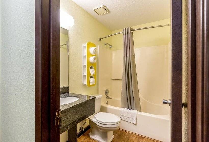 디럭스 룸, Motel 6 Troy, Il