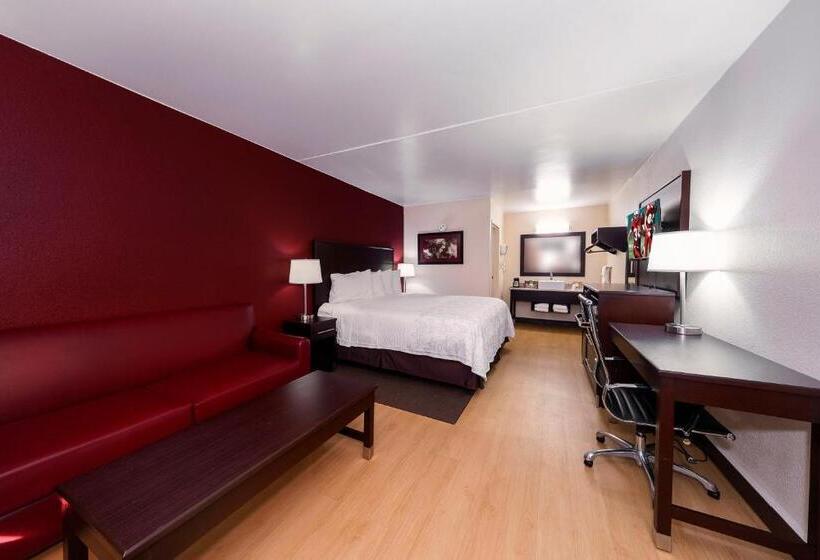 스위트 킹사이즈 침대, Red Roof Inn Plus+ Huntsville – Madison