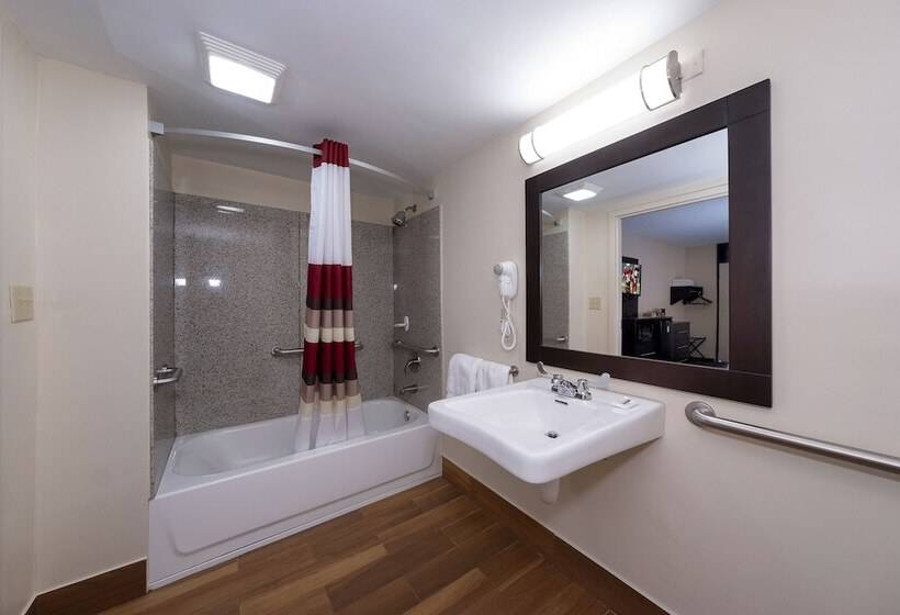 Номер Deluxe, Red Roof Inn Plus+ Huntsville – Madison