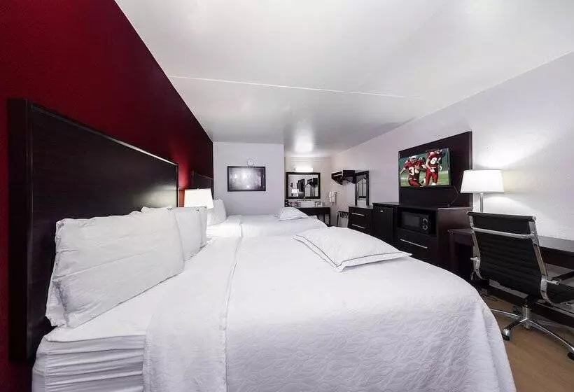 プレミアムルーム, Red Roof Inn Plus+ Huntsville – Madison