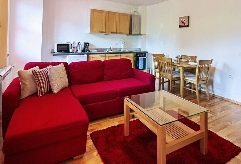 1 Bedroom Apartment, Mountain View Apart