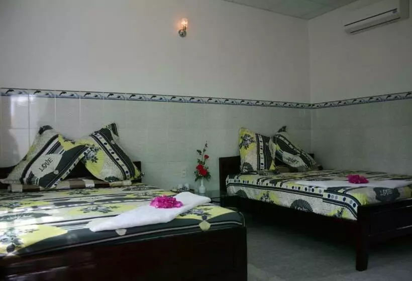 اتاق استاندارد چهار تخته, Duc Thao Guest House