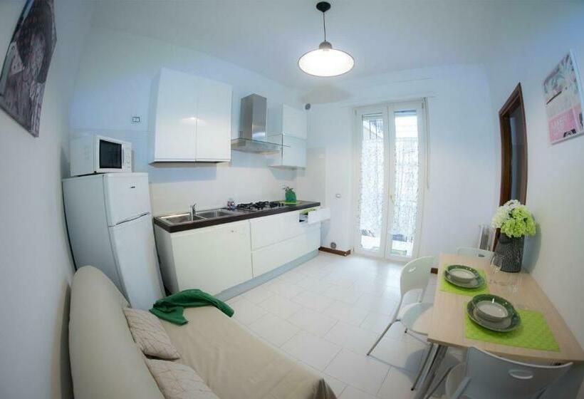 آپارتمان 1 خوابه با چشمانداز باغ, Le Dimore Del Sole