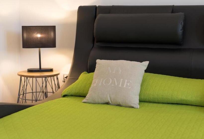 اتاق استاندارد با سرویس بهداشتی مشترک, Le Dimore Del Sole