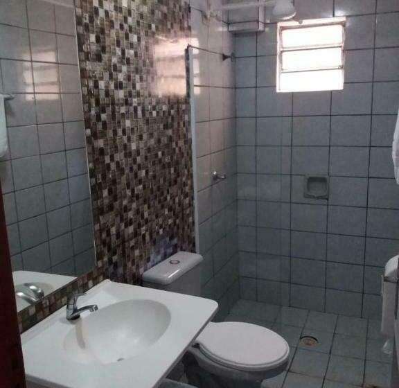 חדר סטנדרט לארבעה, A1