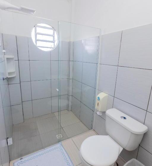 חדר סטנדרט לשלושה, A1