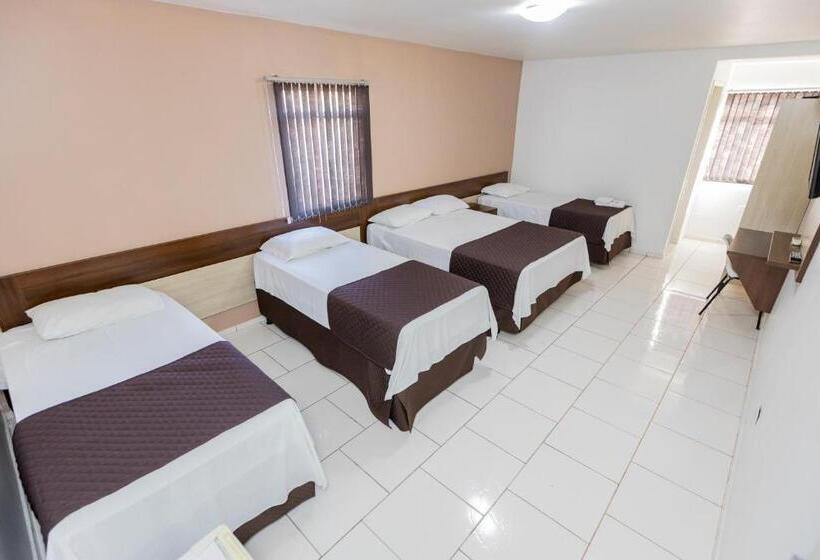 חדר משפחתי, A1