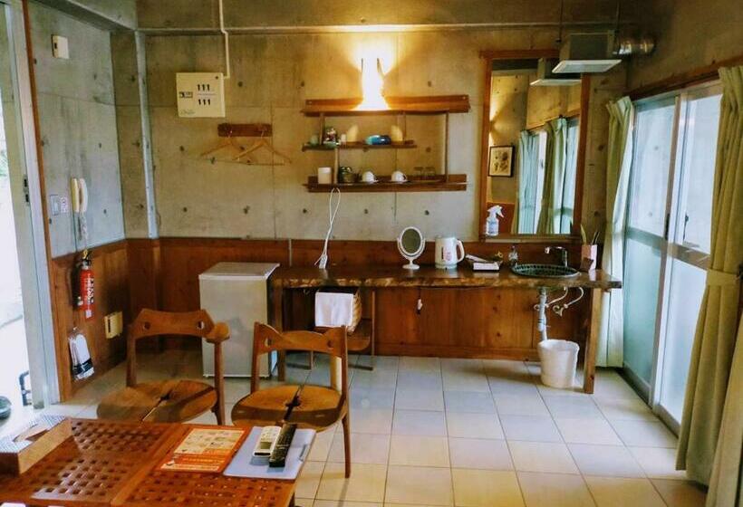 스탠다드 룸, Buzz Resort