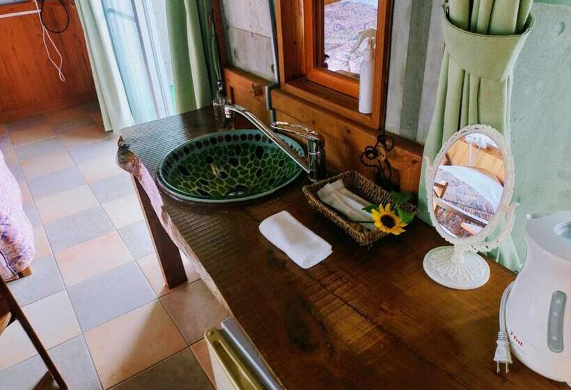 스탠다드 룸, Buzz Resort