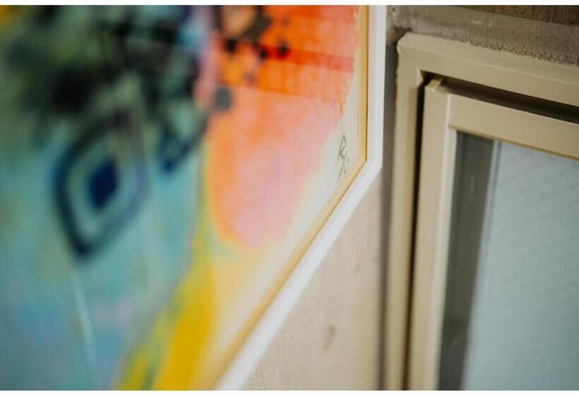 디럭스 룸, Buzz Resort